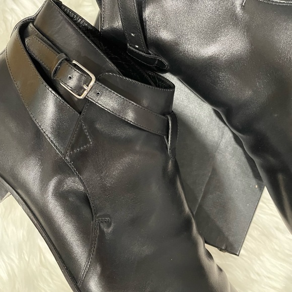 Saint Laurent Black Leather Ankle Boot - Picture 6 of 7